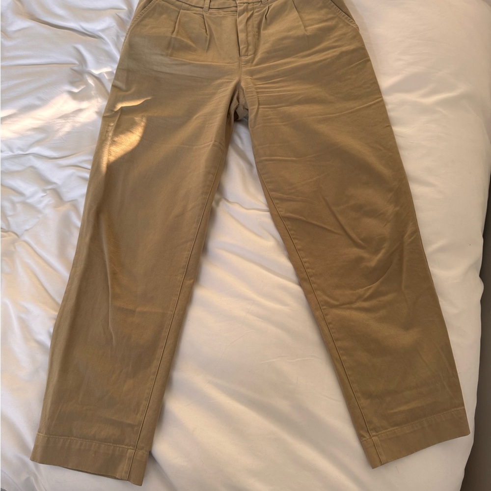 AYR women’s The Metropolitan pleated Khakis